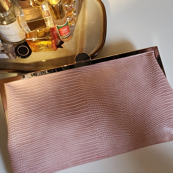 Pink Embossed  Clutch - Picture 3 of 6